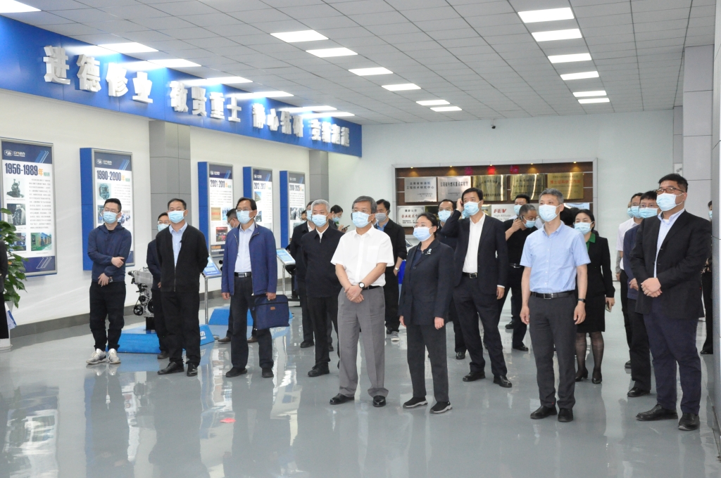 �й�����ʡί�칫�������鵽 rb88���а淢չ����